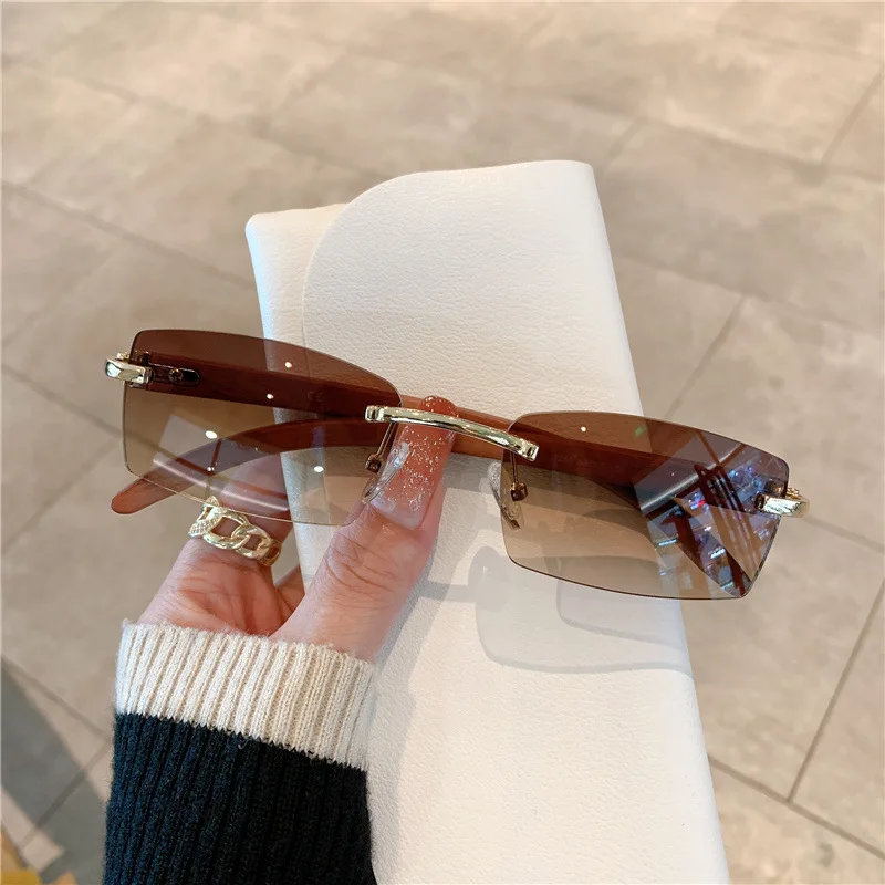 2023 Luxury Brand Designer Square Rimless Sunglasses Women For Men Fashion Vintage Popular Trending Sun Glasses Wooden Shades